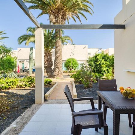 Homeforguest Moderno Apartamento Con Piscina En Corralejo Exterior foto