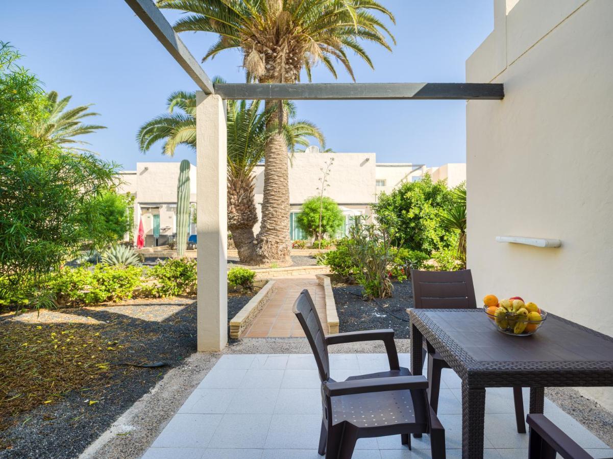 Homeforguest Moderno Apartamento Con Piscina En Corralejo Exterior foto
